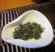碧螺春・ヘキラシュン 【産毛のある新芽だけで作られた緑茶】