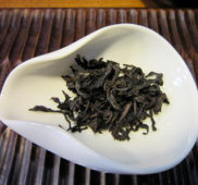 肉桂・ニッケイ 【キンモクセイの様な甘い香の岩茶】