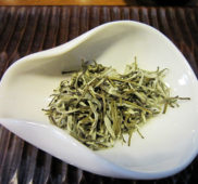 白毫銀針・ハクゴウギンシンのジャスミン茶 【珍しい白茶ベースのジャスミン茶】